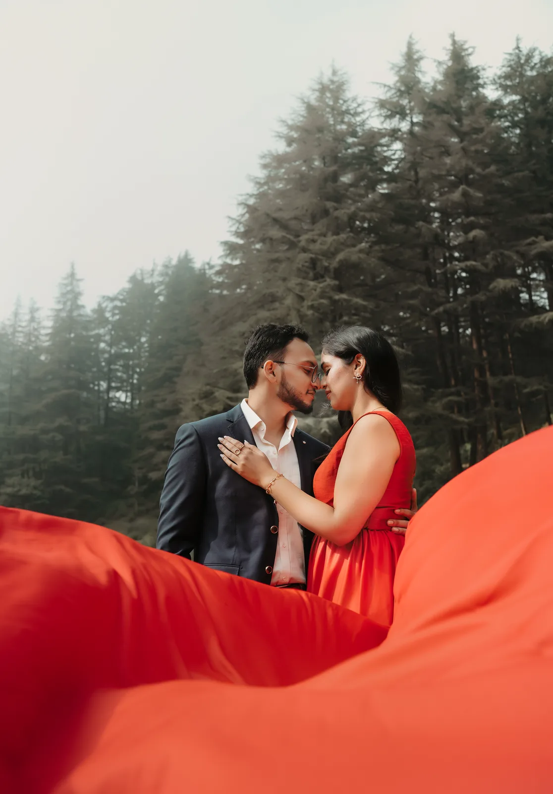 Shatakshi and Karan pre-wedding photography in Mussoorie by TheWedWell